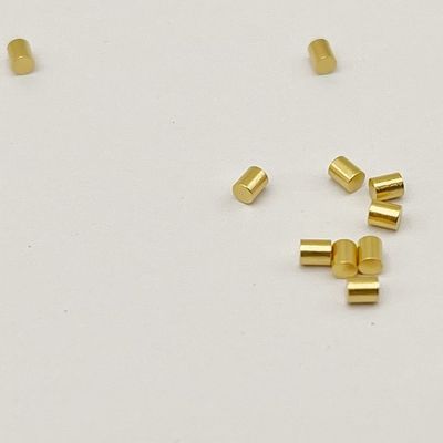 Pinos mecanizados de latón personalizados Pad SMT Tipo Revestimiento de oro 1,5 mm Hombre para conexiones