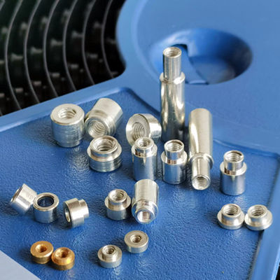 Distanciadores de acero SMT Tipo de montaje de tornillo montado M3.0 Pulsillos de acero de PCB con filamento interno