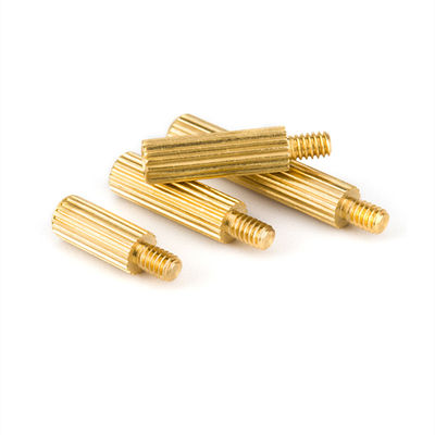Dispositivos de separación de PCB personalizados de latón con rosca Hexagon Studs M2.5 M3 M6 Hombre Hombre Femenino