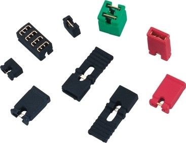 Mini Jumper Altura 6.0 mm Rojo Azul Amarillo Negro Con tapa de forma abierta